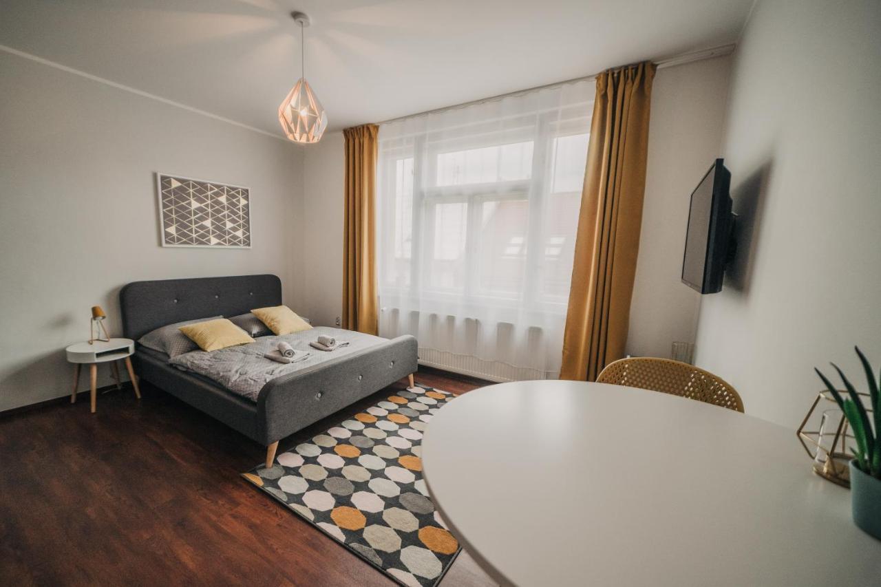 Citybeat Apartments, 400M From The Square Plzeň Exterior foto